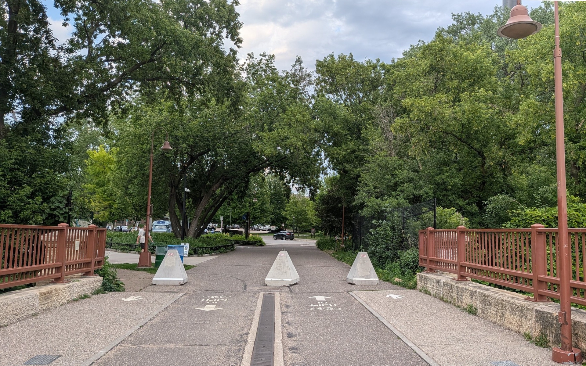 The end of the Stone Arch bridge, leading to the 600 Main St SE property.