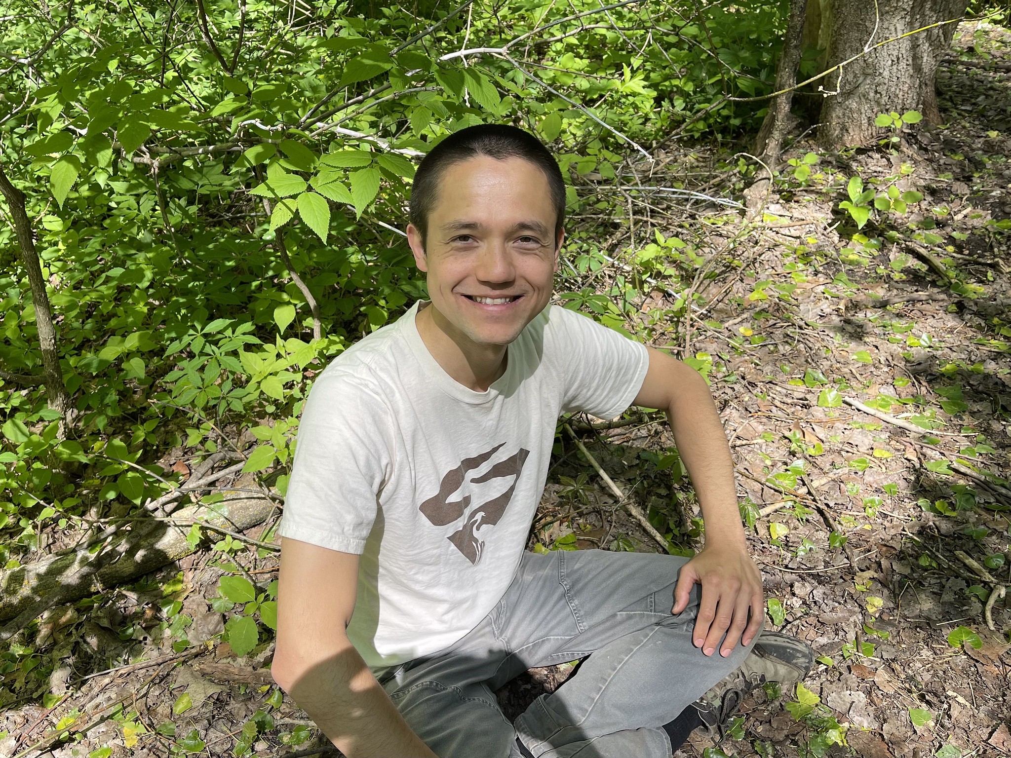 Volunteer pulling garlic mustard