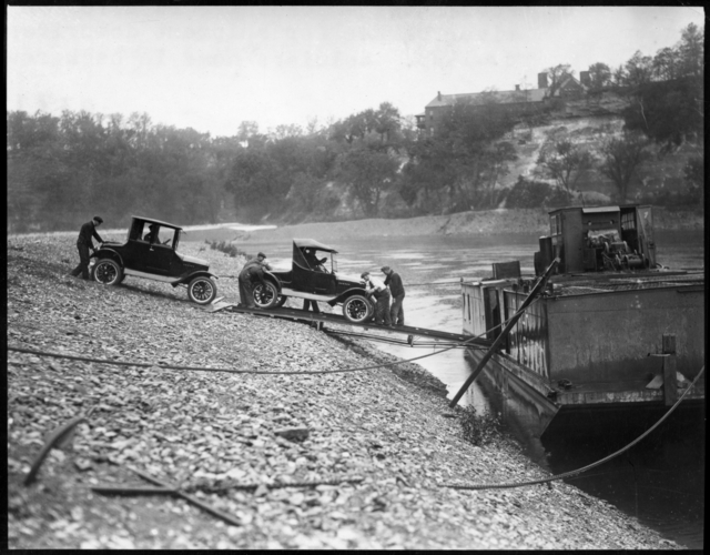 Loading cars onto barge
