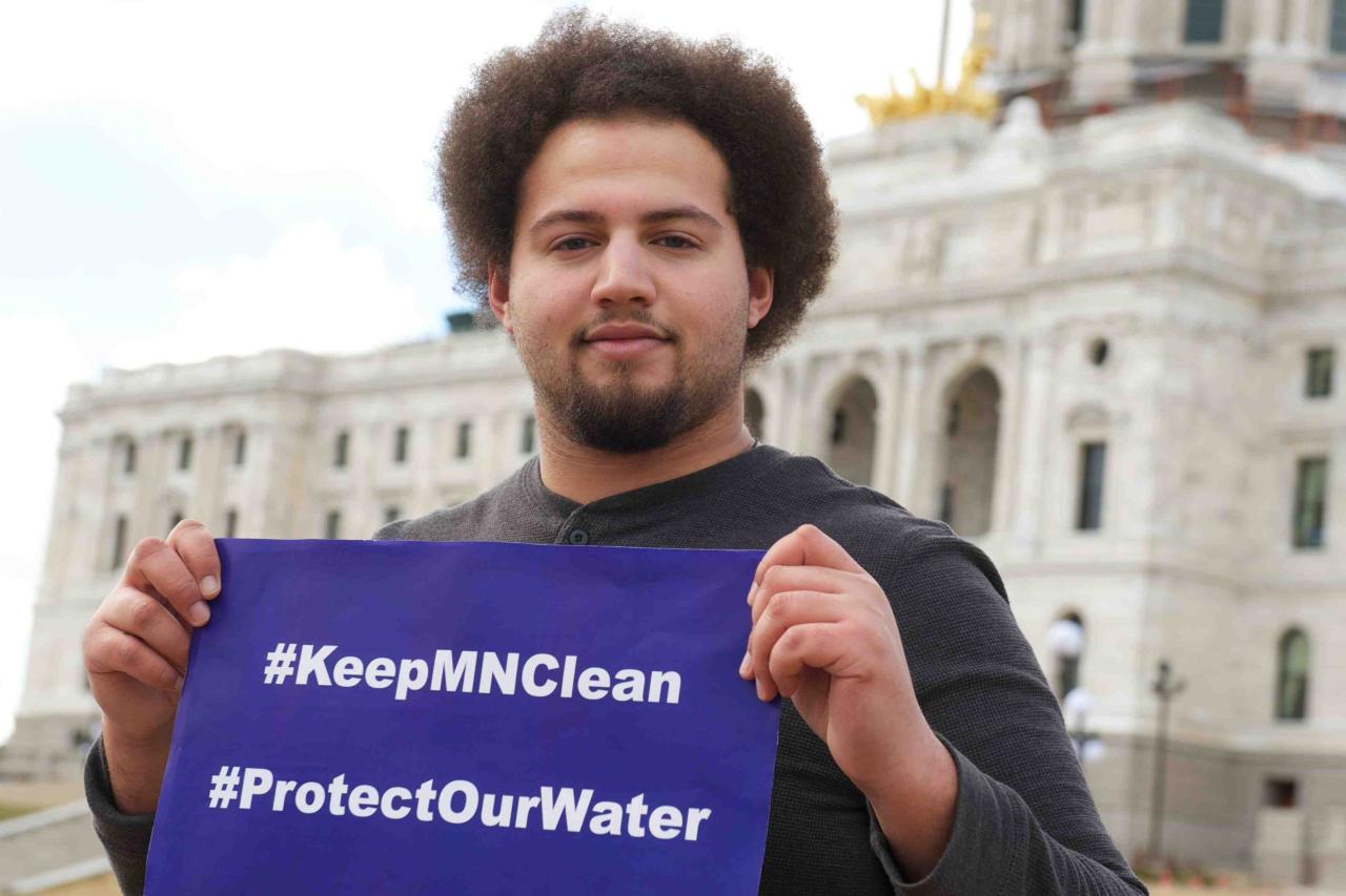 Tell Minnesota companies to #KeepMNClean and #ProtectOurWater.