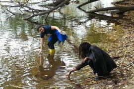 river clean up volunteers