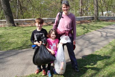 Volunteers collecting trash