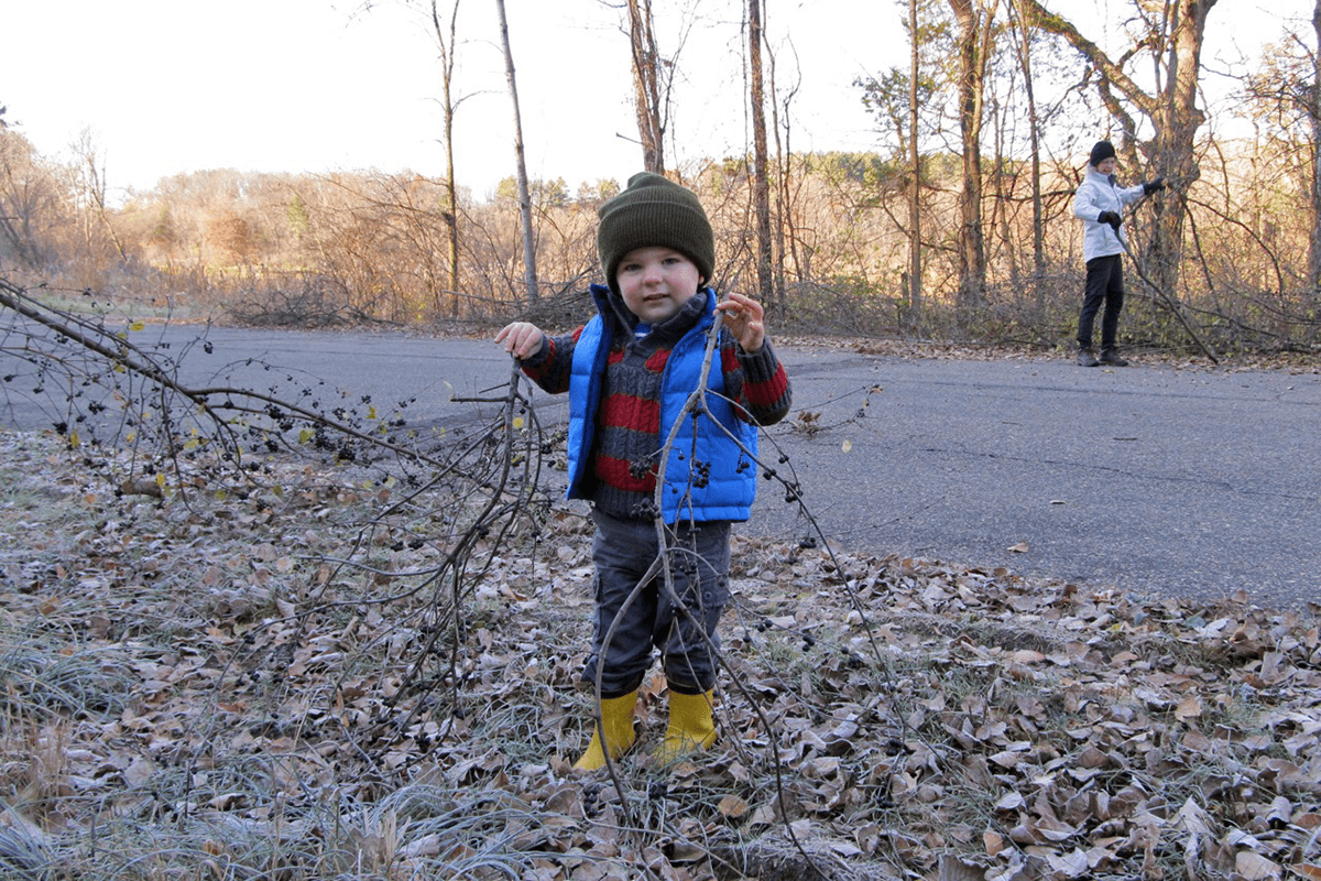 Child volunteering