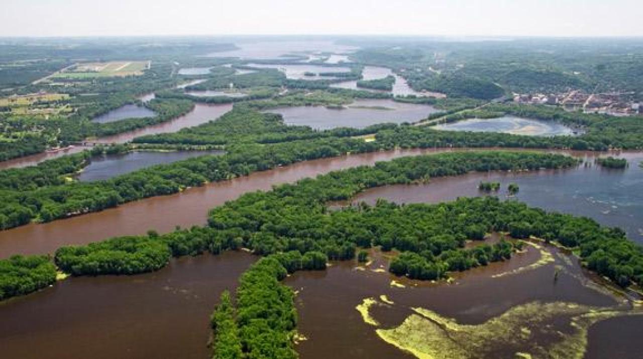 Lake Pepin along the Mississippi River, impaired for excess nutrients Lake Pepin along the Mississippi River, impaired for excess nutrients